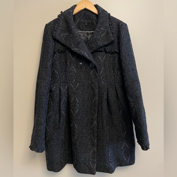 Steve Madden Wool Peacoat size L
Shoulder across 17”
Pit to Pit (23”)
Length 31” - Picture 1 of 7